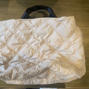 Elegant Cream Quilted Women's Bag
